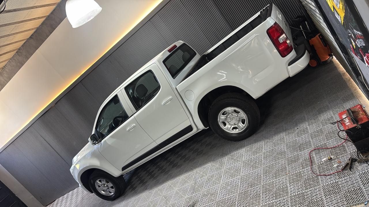 Foto de Vendo chevrolet s10 2.8td 4x2 lt