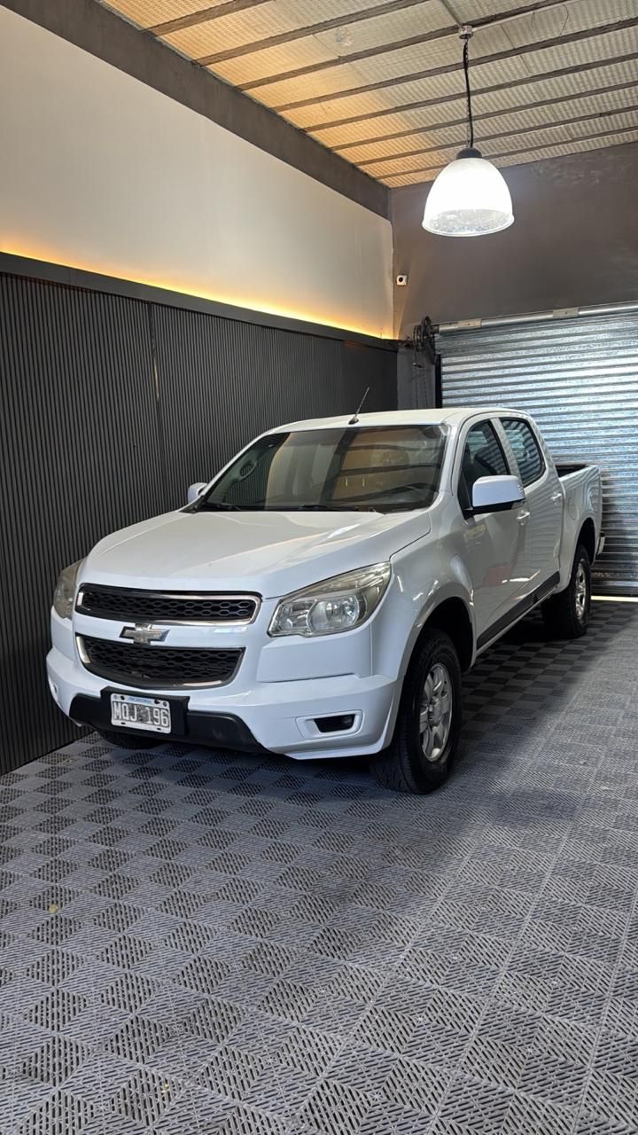 Foto de Vendo chevrolet s10 2.8td 4x2 lt